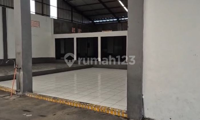 Gudang Strategis daerah Tembalang Semarang - 10890 1