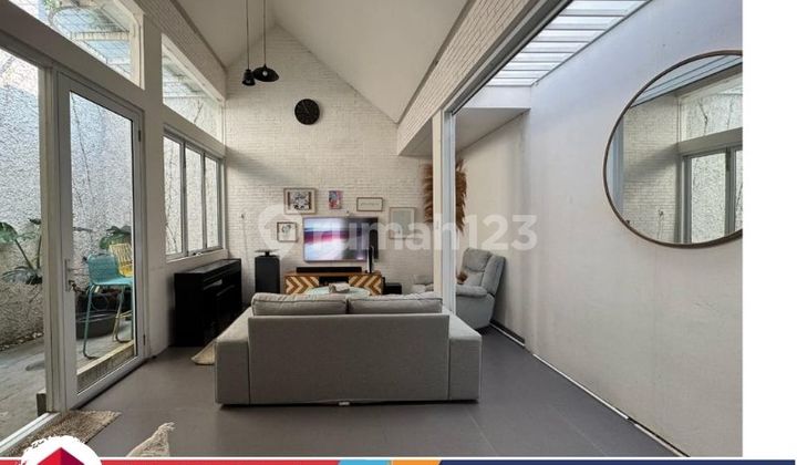 Sell Luxurious Semi-Furnished Ready-to-Occupy 3BR House in a Strategic Location at JGC Cluster Laseine, East Jakarta