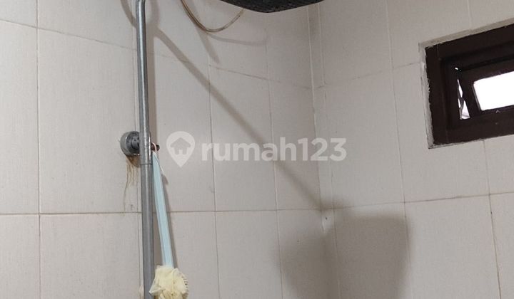 DI SEWA RUMAH SIAP HUNI ,SEMI FURNISH 3KT ,LETAK STRATEGIS DI METLAND CLUSTER VALERIA 2