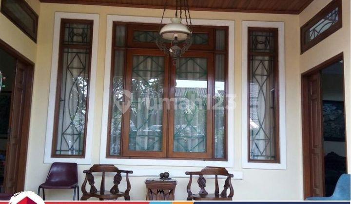 Quick Sale Ready-to-Live House, Strategic Location on Pondok Kelapa Street. 2