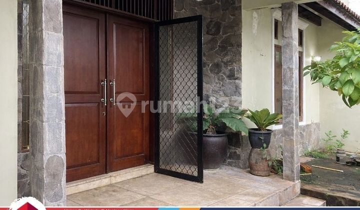 Dream Home for Young Families, Minimalist House with 5 Bedrooms at Limited Promo Price in a Prime Location!