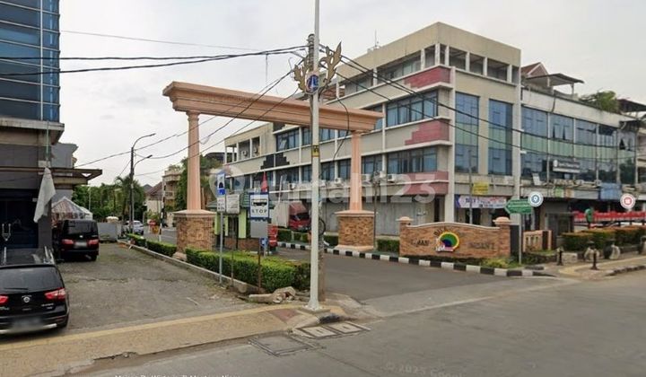 Hunian Nyaman dan Asri dengan Konsep Tropis Modern, Sirkulasi Udara Maksimal dan Pencahayaan Alami, Berada di Kawasan Elite dengan Akses Mudah ke Pusat Kota - Cocok untuk Keluarga Muda yang Mendambakan Ketenangan dan Kenyamanan 2