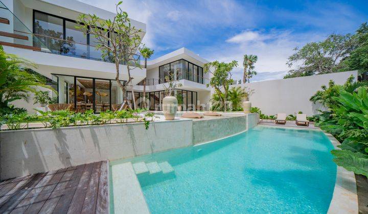 Villa Eksklusif di area super strategis umalas canggu