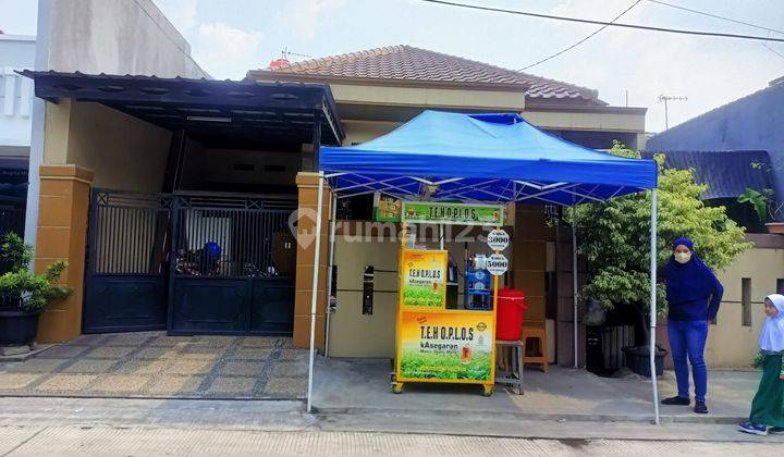 Rumah Cantik Siap Huni Di Pinggir Jalan Utama, Cocok Untuk Usaha  1