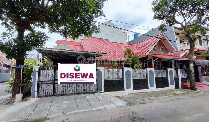 Rumah Hook baru renovasi semi furnished  1