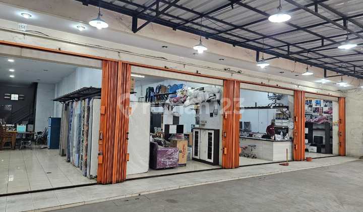 For rent: 4 connected shophouses roadside 2