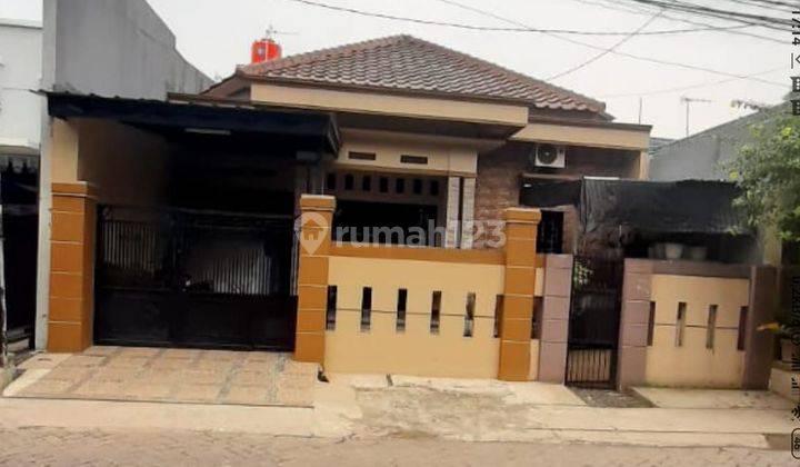 Rumah Cantik Siap Huni Di Pinggir Jalan Utama, Cocok Untuk Usaha  2