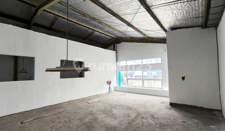 Ready-to-Use Warehouse in Bizpark Pulo Gadung, East Jakarta Ready-to-Use Warehouse in Bizpark Pulo Gadung, East Jakarta