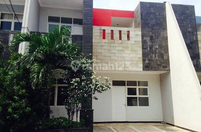 Dijual Rumah Di Perum Jatibening Residence   
 2