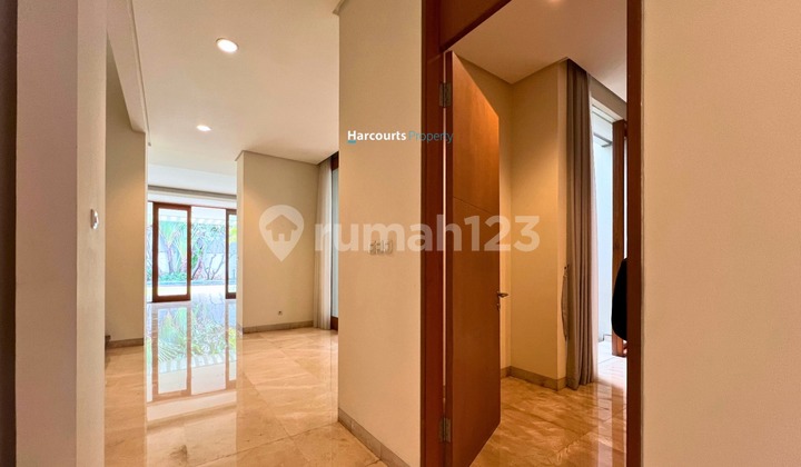 Kemang Area, Dijual dan Disewakan Rumah Modern Tropis Minimalis Lingkungan Nyaman dan Tenang di Kemang, Jakarta Selatan 2