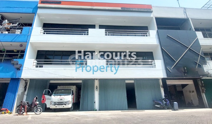 Kebayoran Baru Area, Tempat Usaha Lokasi Strategis Cocok Untuk Kantor dan Klinik Dekat Senopati 5 menit ke SCBD