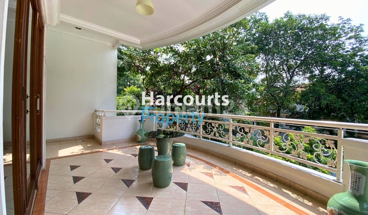 Kebayoran Baru Area Turun Harga Rumah Mediteranian Klasik 2 Lantai di Wijaya, Jakarta Selatan 2