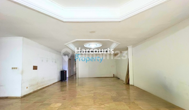 Permata Hijau Area, Old House for Sale Land Area Calculation Strategic Location One Gate System in Permata Hijau 2