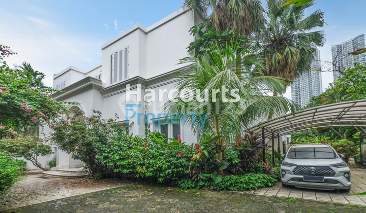 Kuningan Area, Luxury Houses for Sale and Rent in a Strategic Location, Favorite Embassy Spot in Mega Kuningan Area, South Jakarta