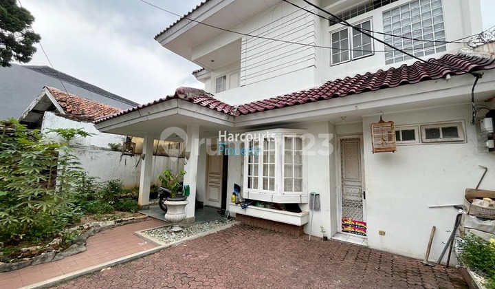 Kebayoran Baru Area, Dijual Rumah Hunian Bagus dan Terawat Lingkungan Tenang di Mendawai