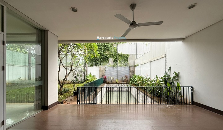 Cilandak Area, Disewakan Rumah Modern Dalam Komplek One Gate System 2