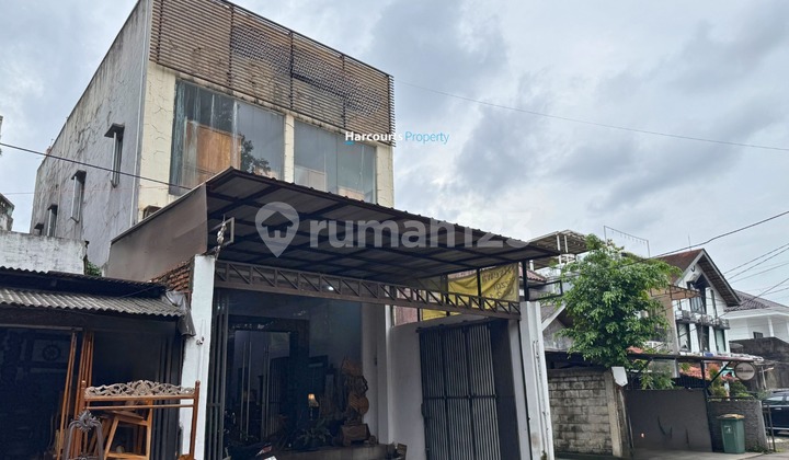Kemang Area, For Rent 2-Storey Shop House Strategic Location on Kemang Raya. 2