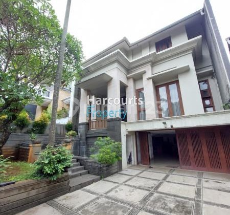 Kebayoran Baru Area, Modern House for Sale on Jl. Hang Lekiu, South Jakarta