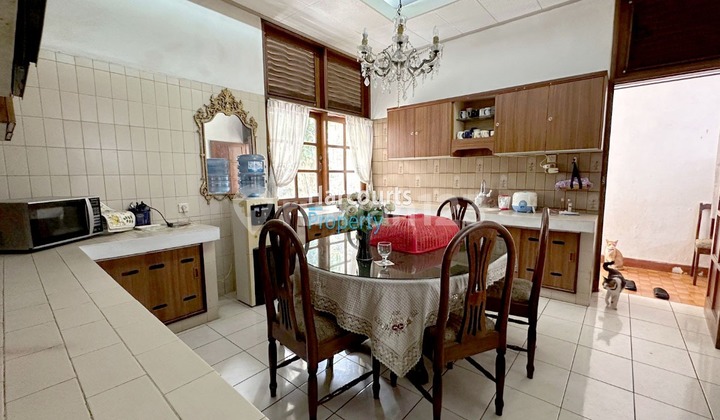 Pondok Indah Area, Dijual Rumah Klasik Kawasan Elite di Sekolah Duta, Pondok Indah 2