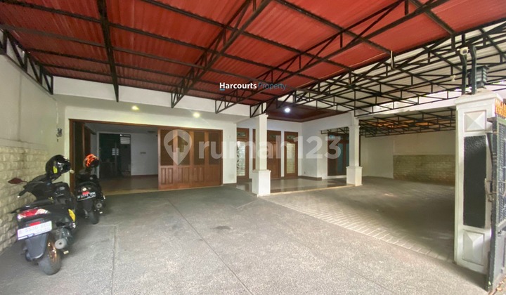 Kebayoran Baru Area, Disewakan Rumah Hunian bagus dan Terawat Lokasi Strategis Dekat Ke Pasar Santa dan Senopati Area Kebayoran Baru Area, Disewakan Rumah Hunian bagus dan Terawat Lokasi Strategis Dekat Ke Pasar Santa dan Senopati Area