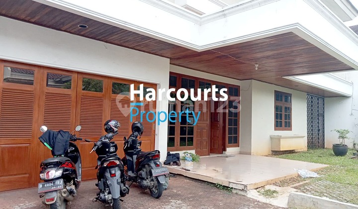Permata Hijau Area, For Rent Classic Well-Maintained House in Zamrud, Permata Hijau, South Jakarta