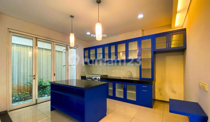 Kebayoran Baru Area, For Rent Minimalist Residential House Strategic Location in Elite Area Near Jl. Ciniru, Kebayoran Baru 2