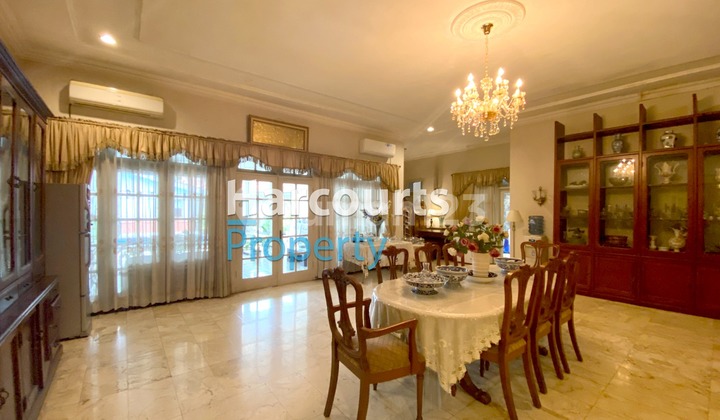 Kemang Area, Turun Harga, Rumah Lama Exclusive Bagus dan Terawat Lokasi Strategis Dekat Bangka, Jakarta Selatan