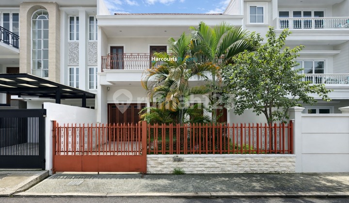 Classic Well-Maintained House for Rent in Fresh Nature, Pondok Indah Classic Well-Maintained House for Rent in Fresh Nature, Pondok Indah