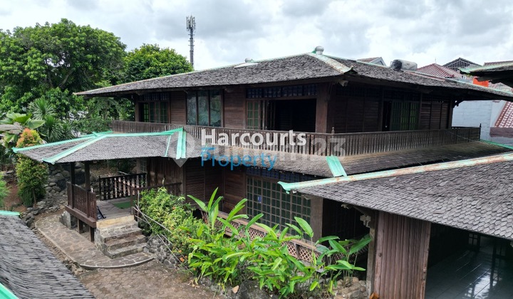 Cibubur Area, Turun Harga, Dijual Rumah Klasik Lokasi Strategis Bekonsep Ukiran Jawa di Cibubur