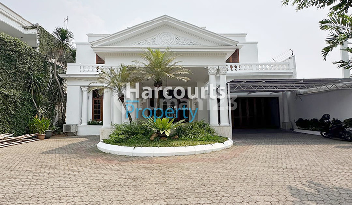 Menteng Area, Dijual dan Disewakan Rumah Klasik Kawasan Elite Row Jalan Lebar di Menteng