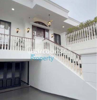 Rumah Semi Furnished di Jalan Kebayoran Baru , Jakarta Selatan 2