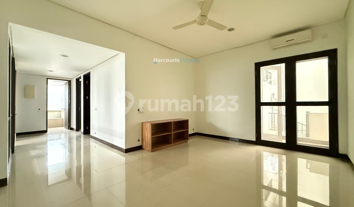 Cilandak Area, Disewakan Rumah Compound Modern One Gate System Lokasi Tenang Area Jl. Cilandak Tengah 2