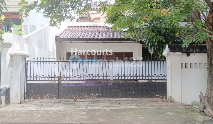 Kuningan Area, Classic Premium House for Sale in Mega Kuningan.