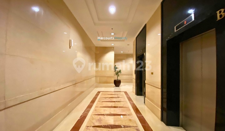 Senayan Residence Apartment 3 Bedroom Fully Furnished City View and Private Elevator Senayan Residence Apartment 3 Bedroom Fully Furnished City View and Private Elevator