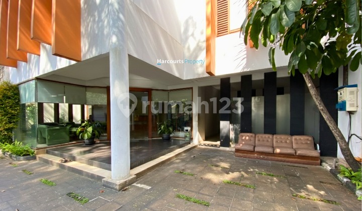 Pondok Indah Area, Disewakan Rumah Klasik Cocok Untuk Silent Office Lokasi Strategis di Gedung Hijau, Jakarta Selatan Pondok Indah Area, Disewakan Rumah Klasik Cocok Untuk Silent Office Lokasi Strategis di Gedung Hijau, Jakarta Selatan