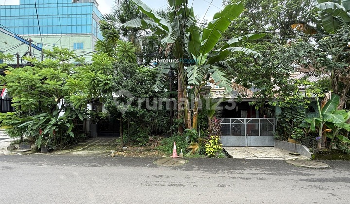 Kebayoran Baru Area, Turun Harga Rumah Lama Hitung Tanah Lokasi Strategis Dekat Blok M - Melawai Area