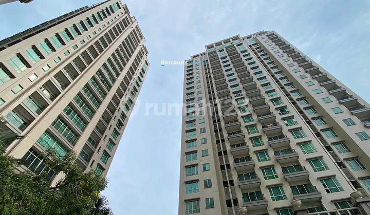 Senayan Residence Apartment 3 Bedroom Fully Furnished City View and Private Elevator Senayan Residence Apartment 3 Bedroom Fully Furnished City View and Private Elevator