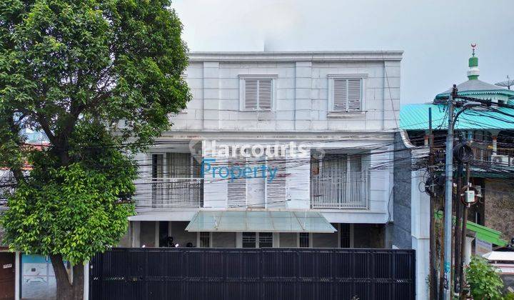 Rumah 3 Lantai di Jalan Senopati, Jakarta Selatan 2