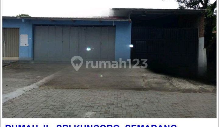 3-bedroom house in Srikuncoro, West Semarang 1