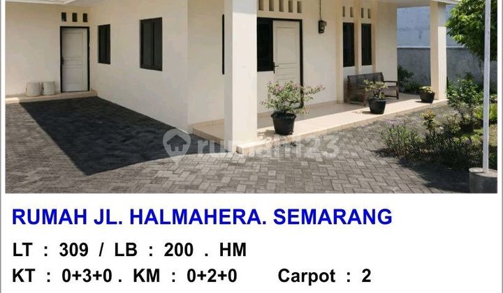 3 Bedroom House in Halmahera, East Semarang 1
