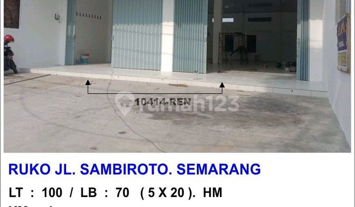 Single-story shop house in Sambiroto, East Semarang 1