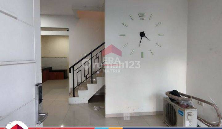 Rumah Semi-Furnished Di Metland Menteng Cluster Victoria Cakung  1