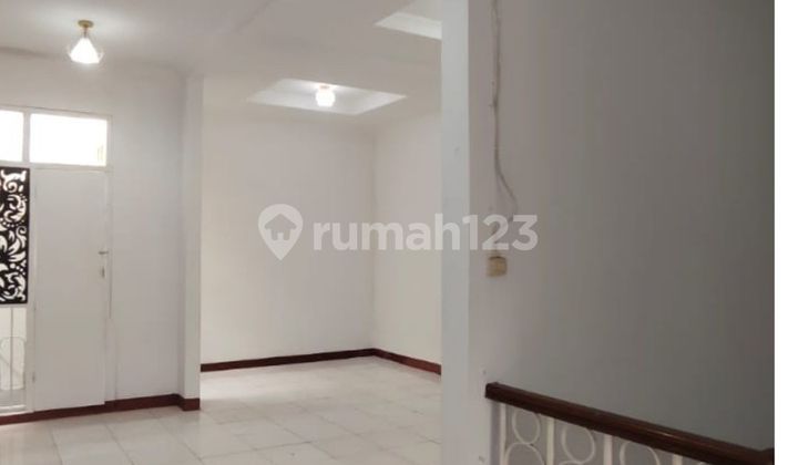 Di Sewa Rumah 4KT Siap Huni Letak Strategis di Pulo Gadung,Jakarta timur