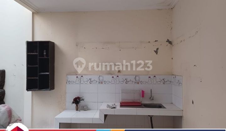DI Jual Rumah Semi Furnish Letak Strategis 3KT Di Pulo Jahe