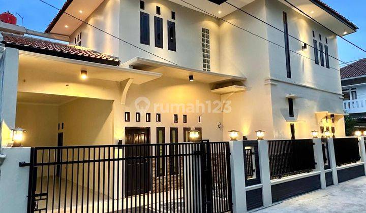 Rumah Luas Dan Mewah Siap Huni Harga Terbaik di Puri Kartika 1