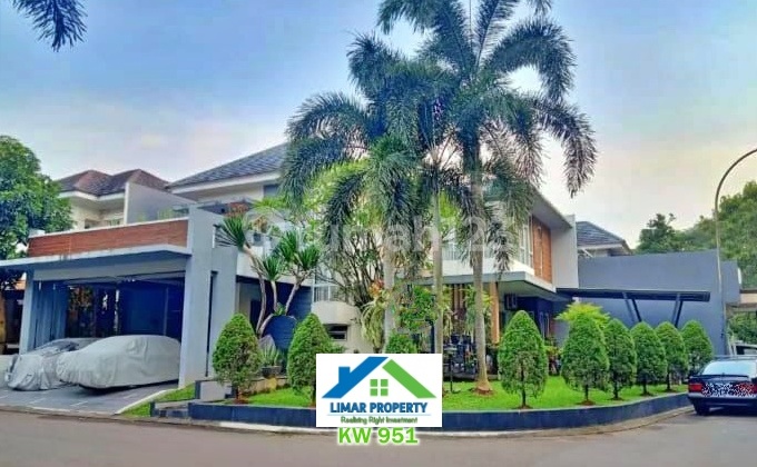 Rumah Hook Siap Huni di Cluster Favourite Kota Wisata Cibubur