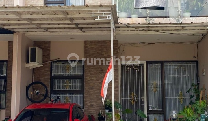 Rumah Cantik Semi Furnish Lokasi Strategis Di Archadia Residence