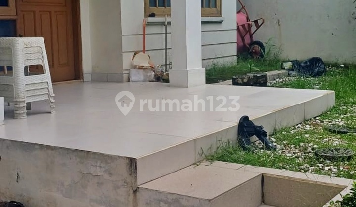 Rumah 2 Lantai Siap Huni dan Strategis di Raffles Hills Cibubur 2