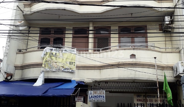 2 Shophouses 3 Floors HGB (Right to Build) Connected Plus Mango Tree Kos in Mangga Besar 2 Shophouses 3 Floors HGB (Right to Build) Connected Plus Mango Tree Kos in Mangga Besar