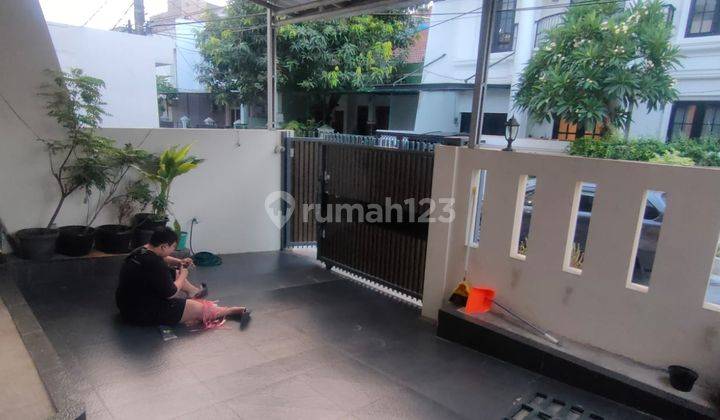 Rumah 2 Lantai Siap Huni Semi Furnished Paradise Tahap 1 2